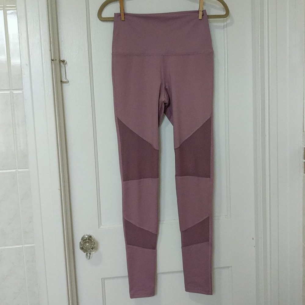 Mika Yoga front mesh high waisted kaya legging M